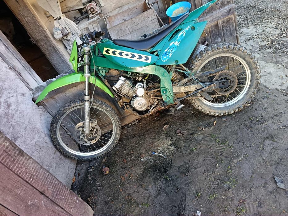 Vând Cross în stare bună 1900 lei