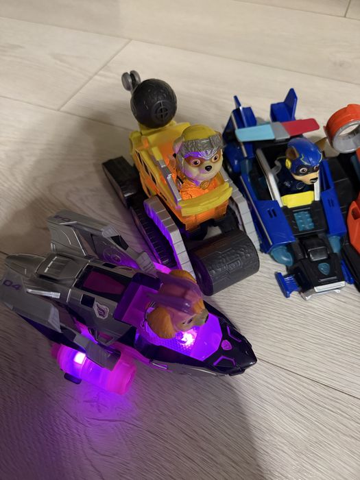 Masinute Paw Patrol din seria Mighty Pups