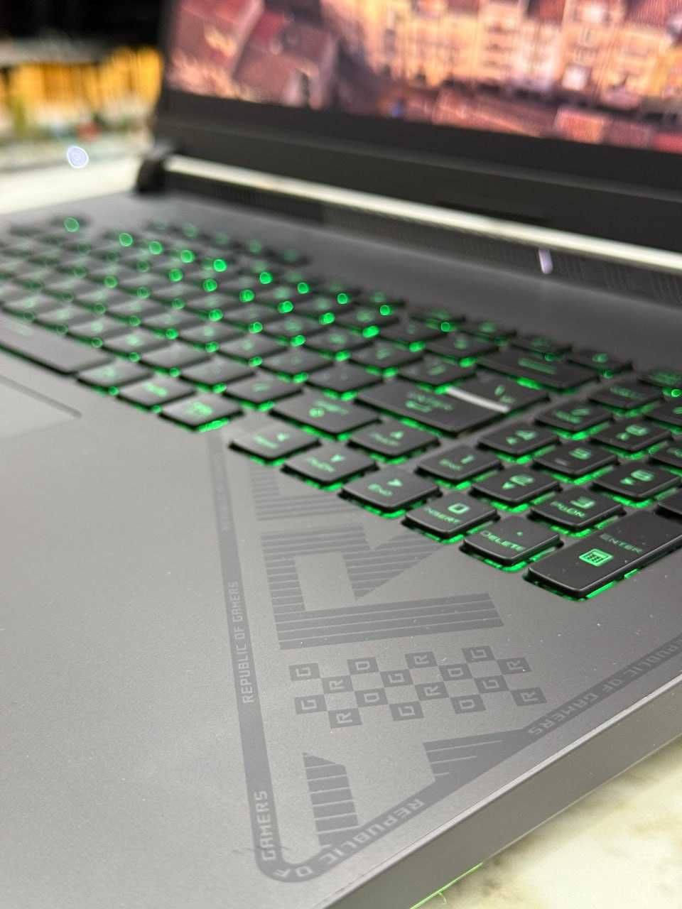 Продается Asus ROG STRIX G18 срочно