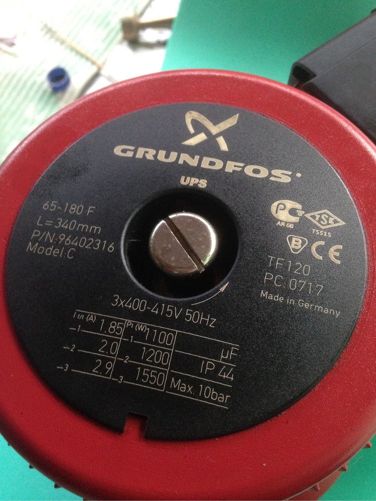 Pompa Grundifos UPS65/180F340