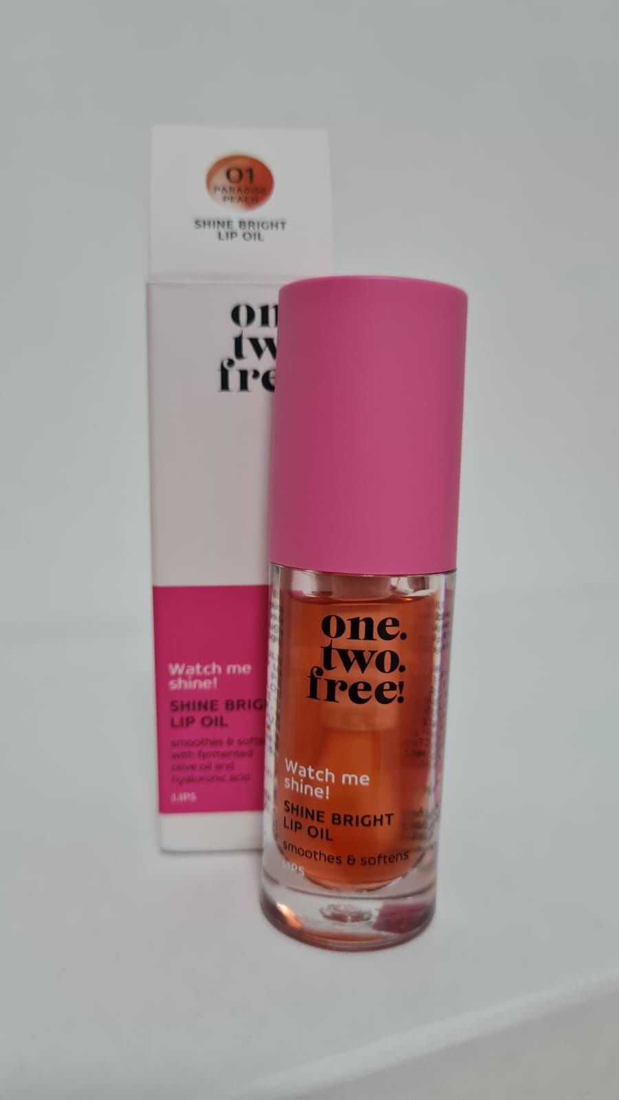 Ulei de buze one.two.free! Shine Bright Lip Oil  - 45 lei