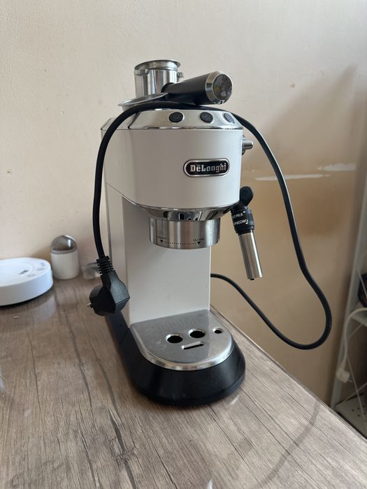 Продается кофемашина DeLonghi