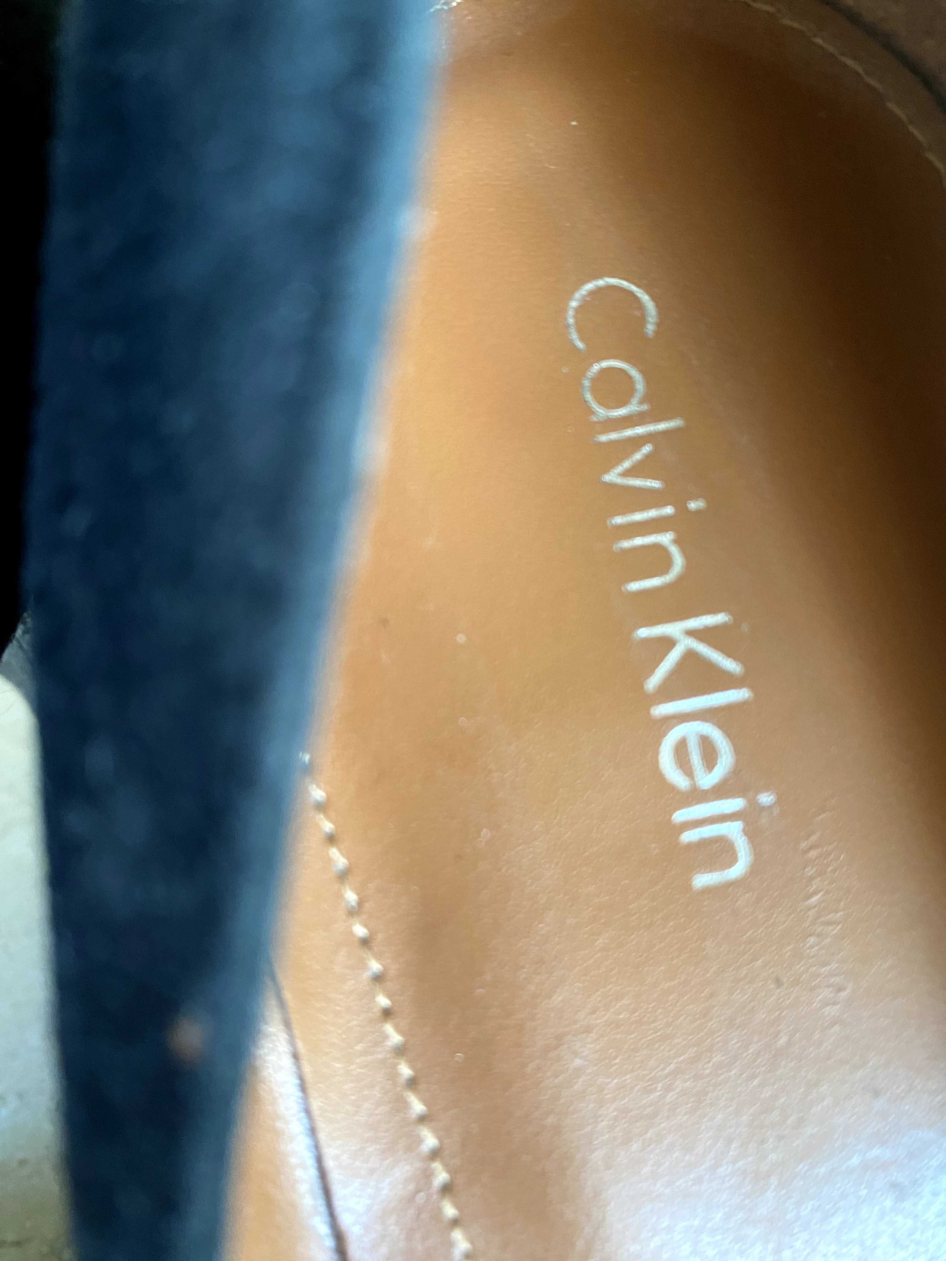 Pantofi de firmă (Calvin Klein) mărime 39