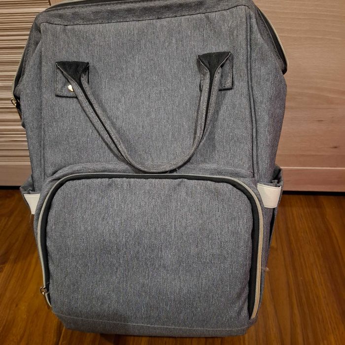 Ghiozdan incapator pt mamici de bebe