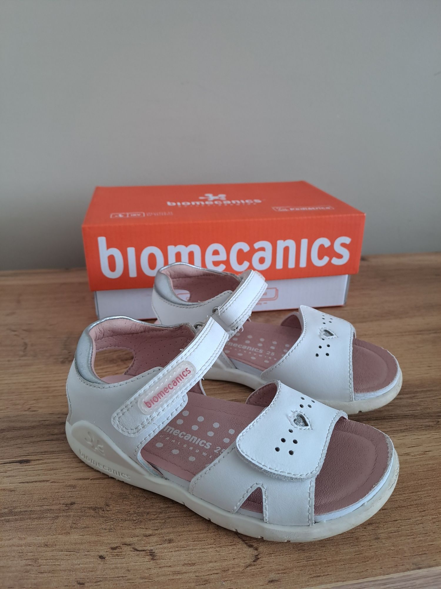Biomecanics сандали за момиче 25