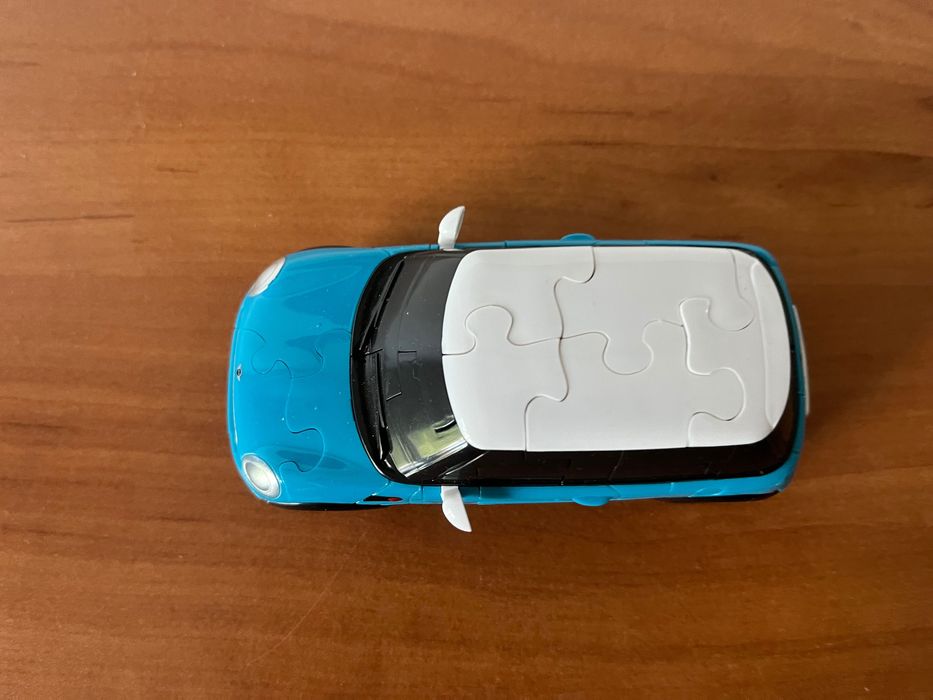 Гараж с две колички и 3d пъзел мини купър