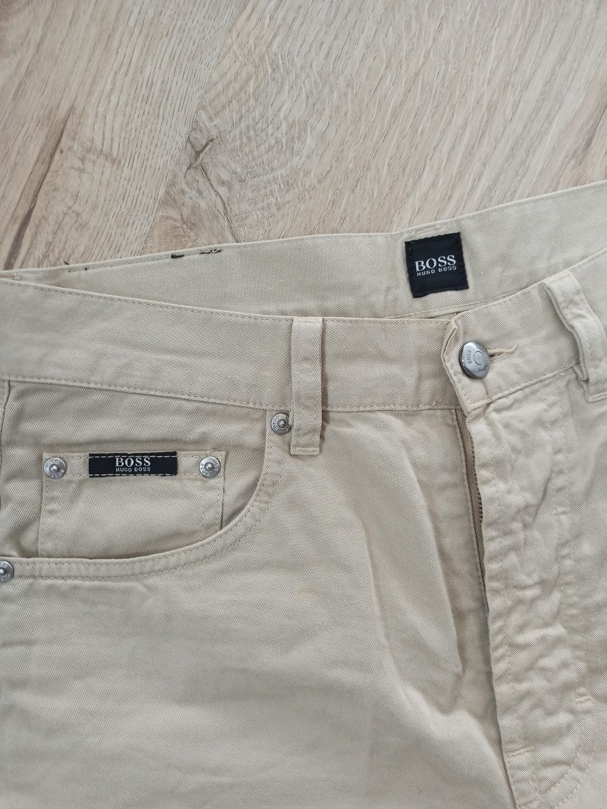 Pantaloni Hugo Boss masura 32 M noi