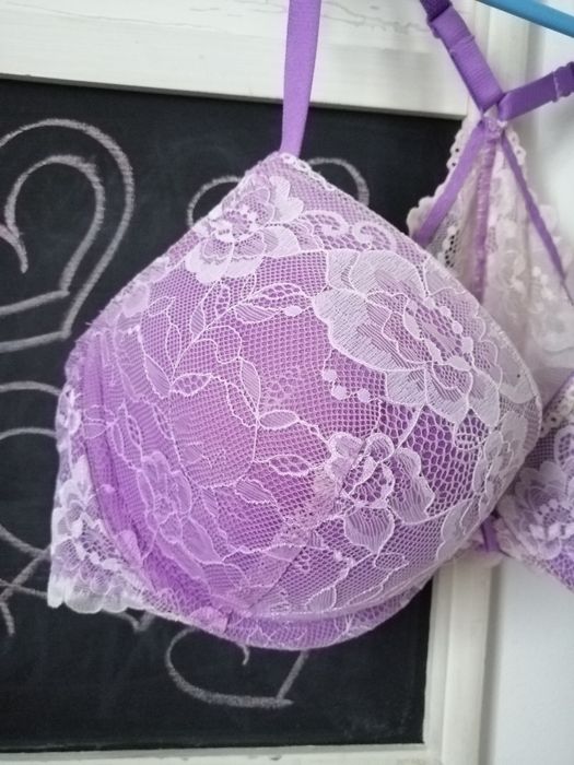 Sutien mov din dantela model deosebit Bodyflirt cupa 85 B