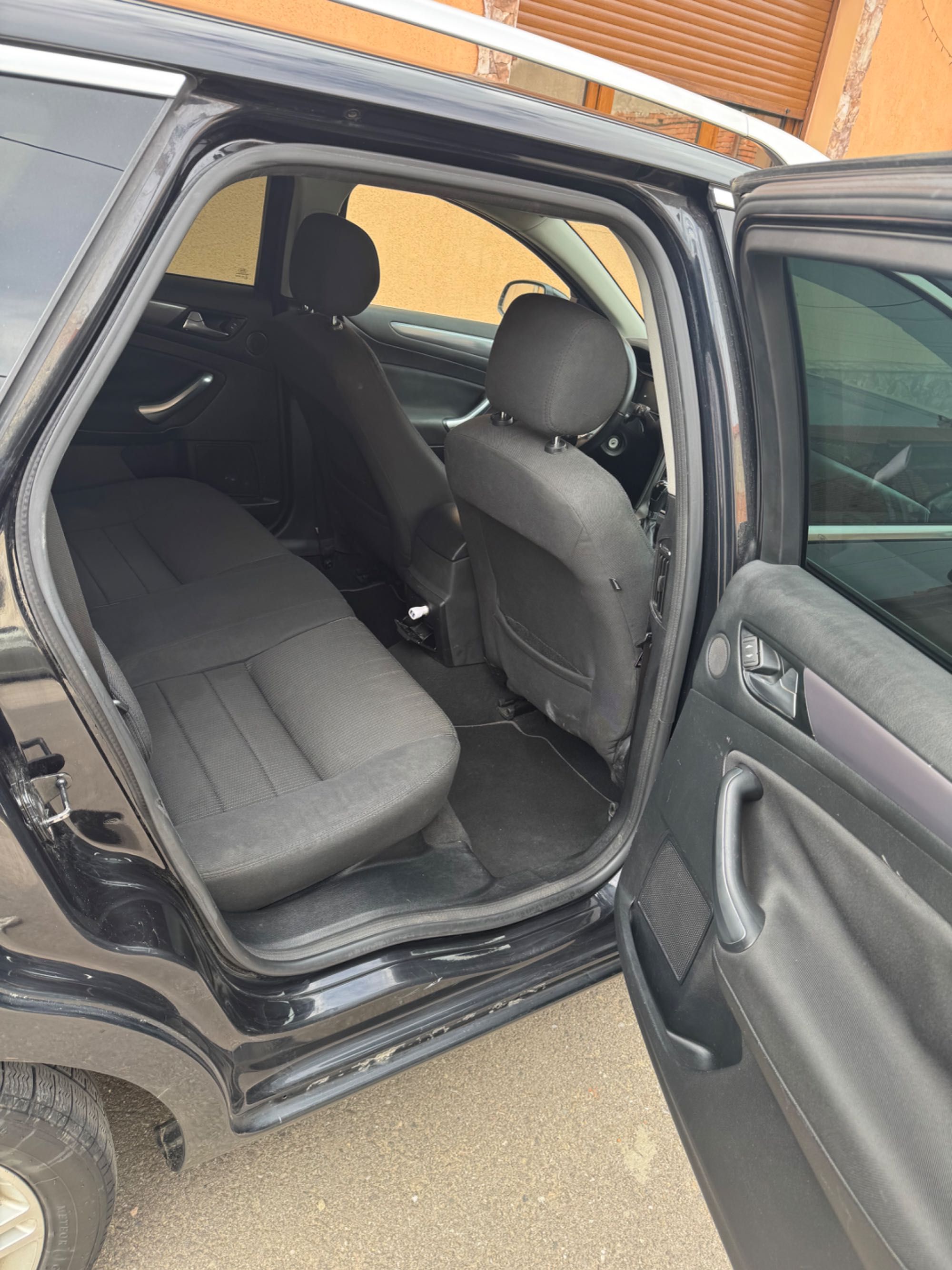 Vând Ford Mondeo MK4 2011