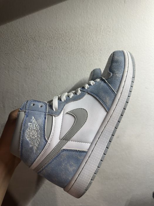 Jordan 1 hyper royal 44