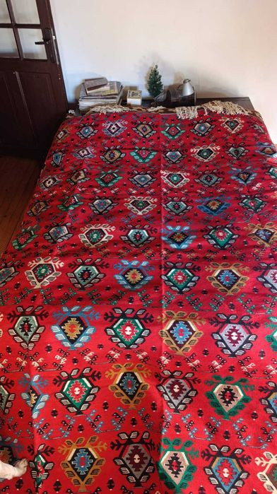 Чисто нов Чипровски килим 3.03 × 2.20 м – ръчна изработка, с етикет