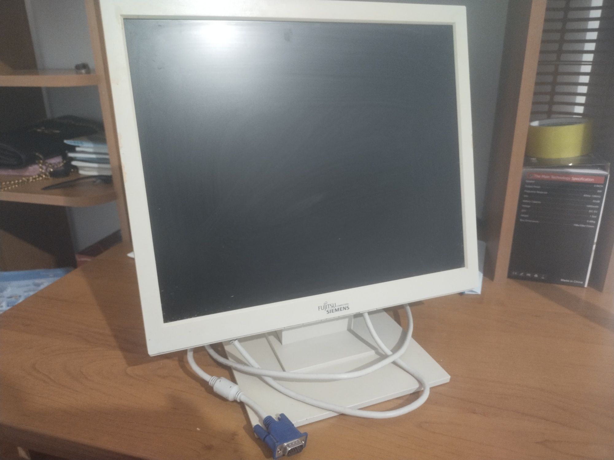 Монитор Fujitsu siemens