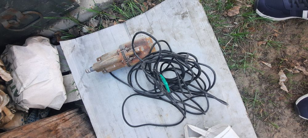 Продам глубиный насос