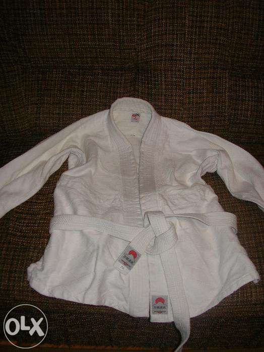 Vand kimonou copii 6-8 ani , nou