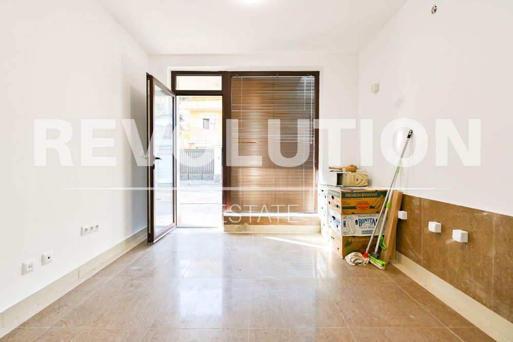 Двустаен апартамент в кв. Бояна