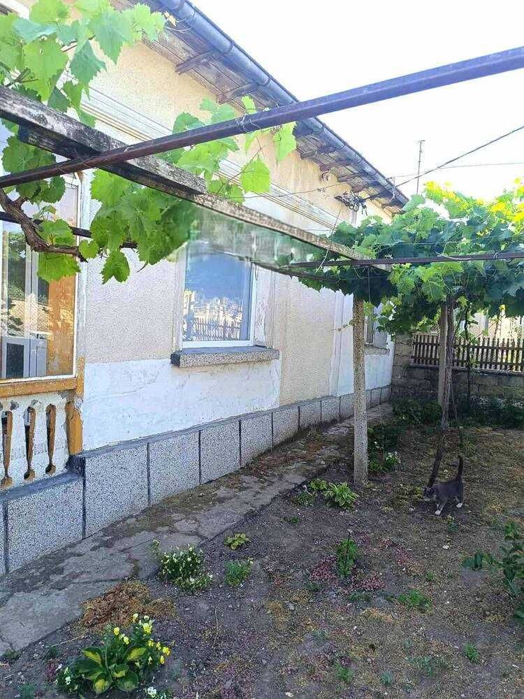 Голяма къща в Кардам