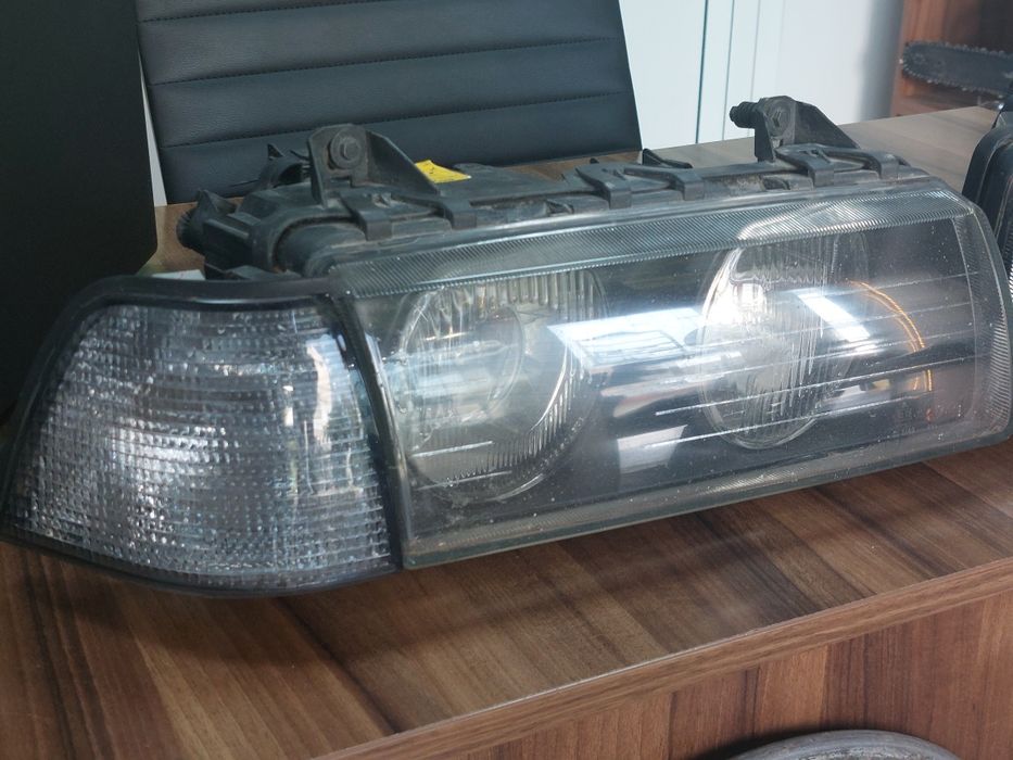 Оригинални фарове BOSCH за BMW E36