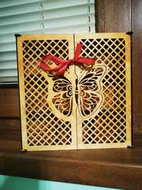 Дървена Кутия за бижута - пеперуда