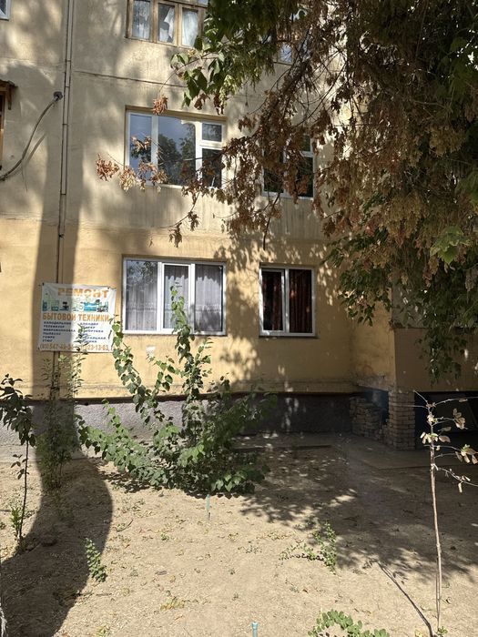 Chilonzor 20-kv, yo‘lning yuzida 3-xona kvartira sotiladi