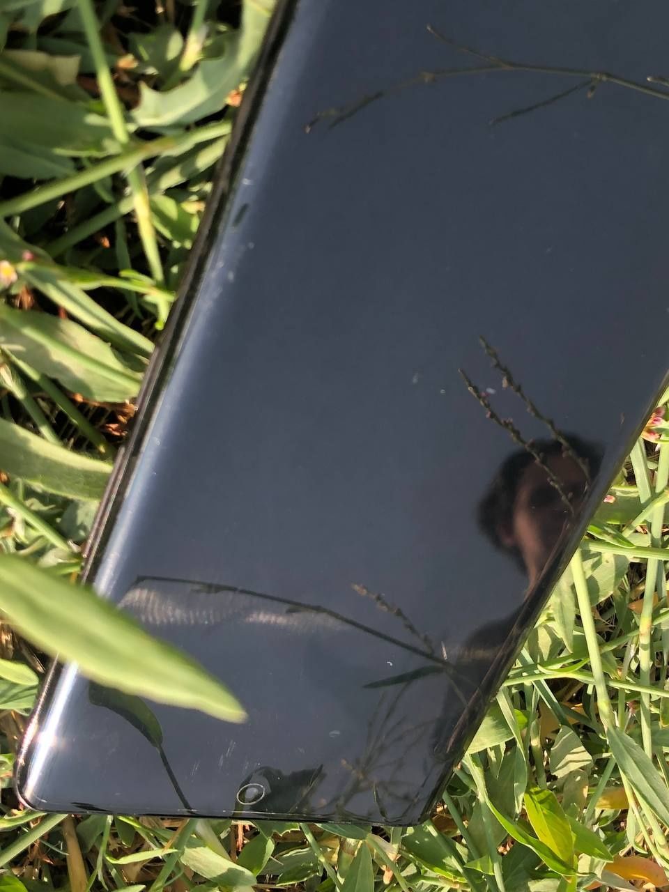 продается телефон vivo v30e