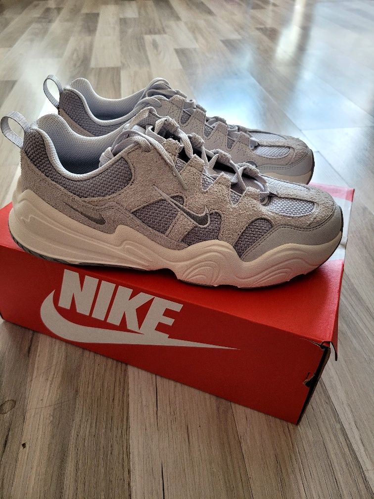 Nike Tech Hera 9.5 дамски