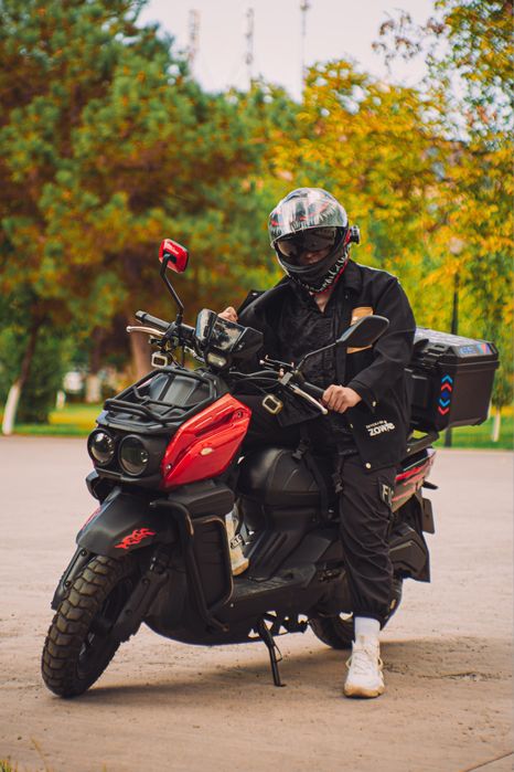 Скутер танк продаю