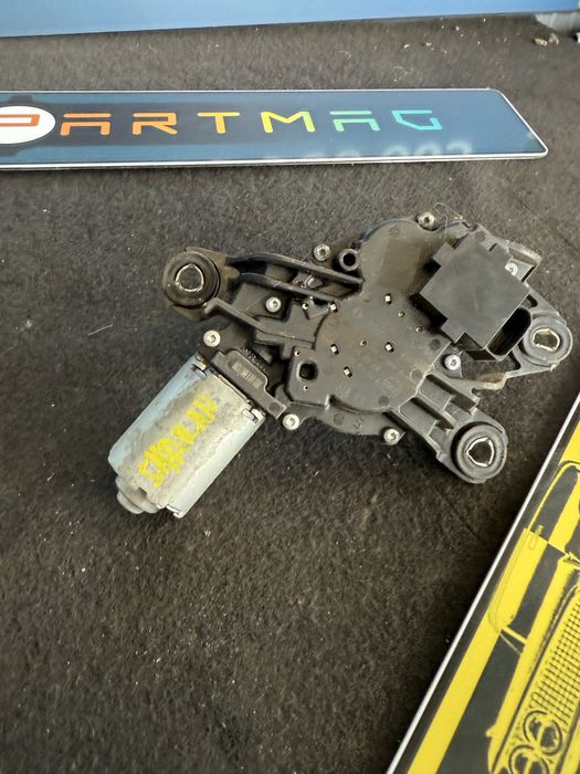 Моторче за задна чистачка Volkswagen Sharan Golf Passat 5K6955711 B