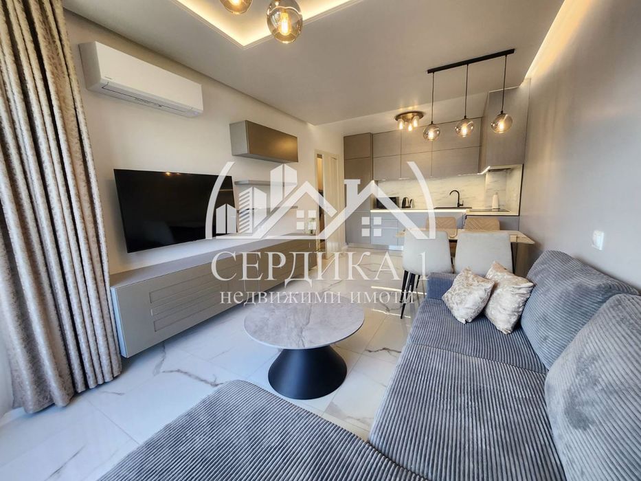 Дава се под наем Двустаен апартамент в София, Център - 60 кв.м за 899 € - Снимка #2