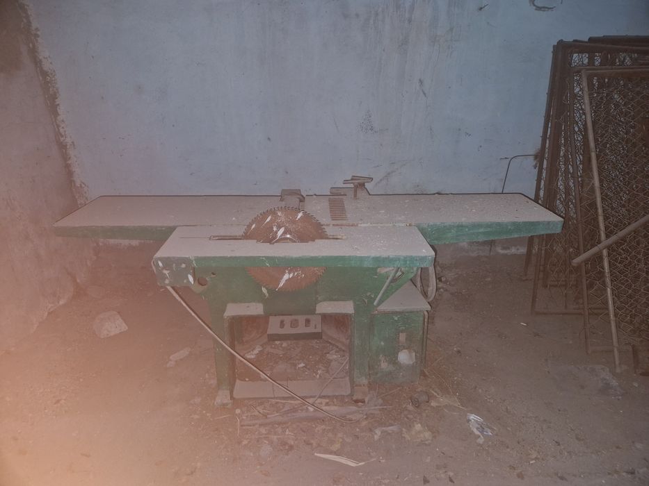 Комбинированный деревообрабатывающий станок Универсалный