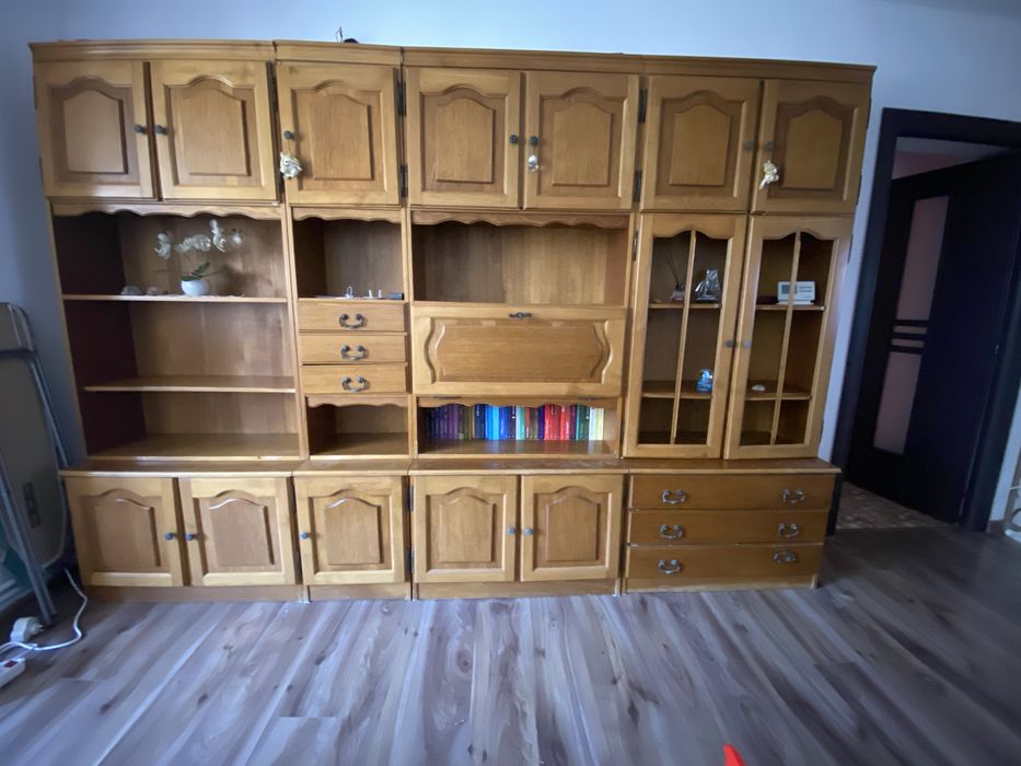 Vand mobila sufragerie