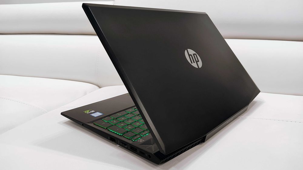 Laptop Nou HP Pavilion Gaming, intel core i7-hexa core, ram 16 gb