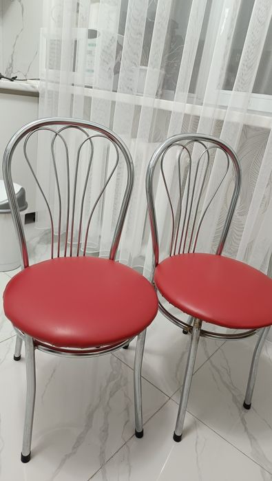 Стулья 4 штуки по 4тыс