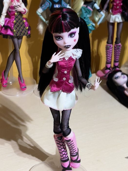 *ЗАПАЗЕНА* Кукла Monster High first wave Draculaura