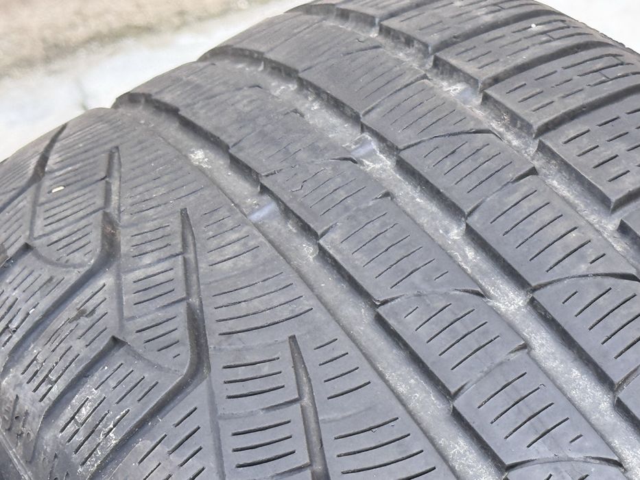 225/45/R18 Pirelli Sottozero 2бр зимни Run Flat dot4519