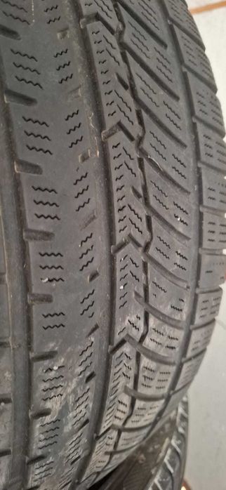 Anvelope de iarna. M+S 225/40.R18