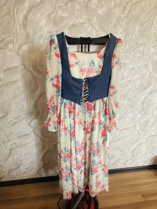 Платье 42-44 размер