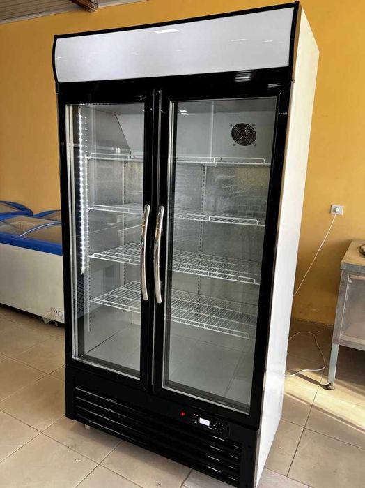 Холодильник витринный