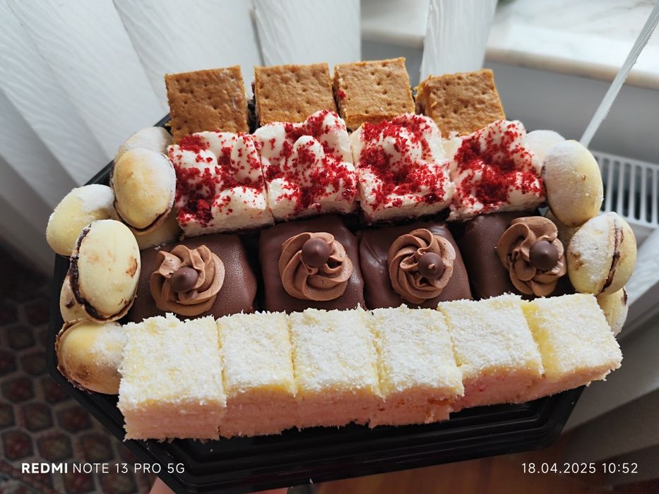 Prăjituri și cozonac