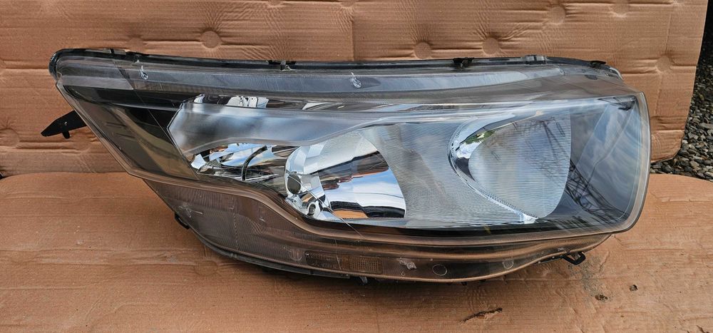 Far dreapta Iveco Daily 2014 / 2015 / 2016 / 2017 2018