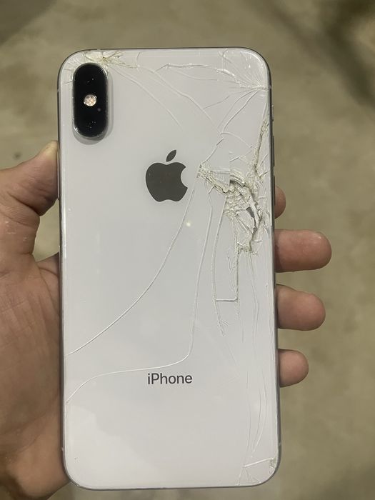 Iphone xs 64 gb sotiladi