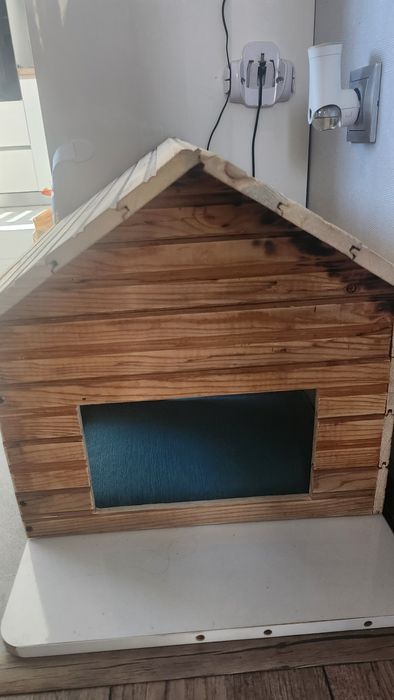 Дървена къща за куче малка порода