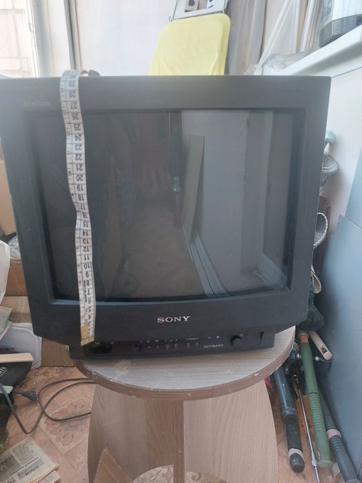 Продам телевизор Sony Trinitron отлично работает