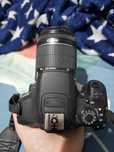 Aparat Foto Canon DSLR 700D