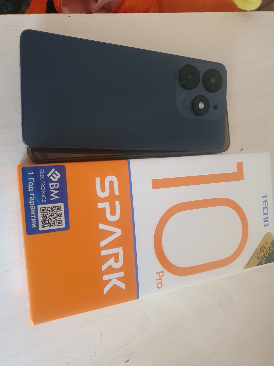 Spark 10 pro sotiladi 8/256 yangi 1 hafta ishlatilgan