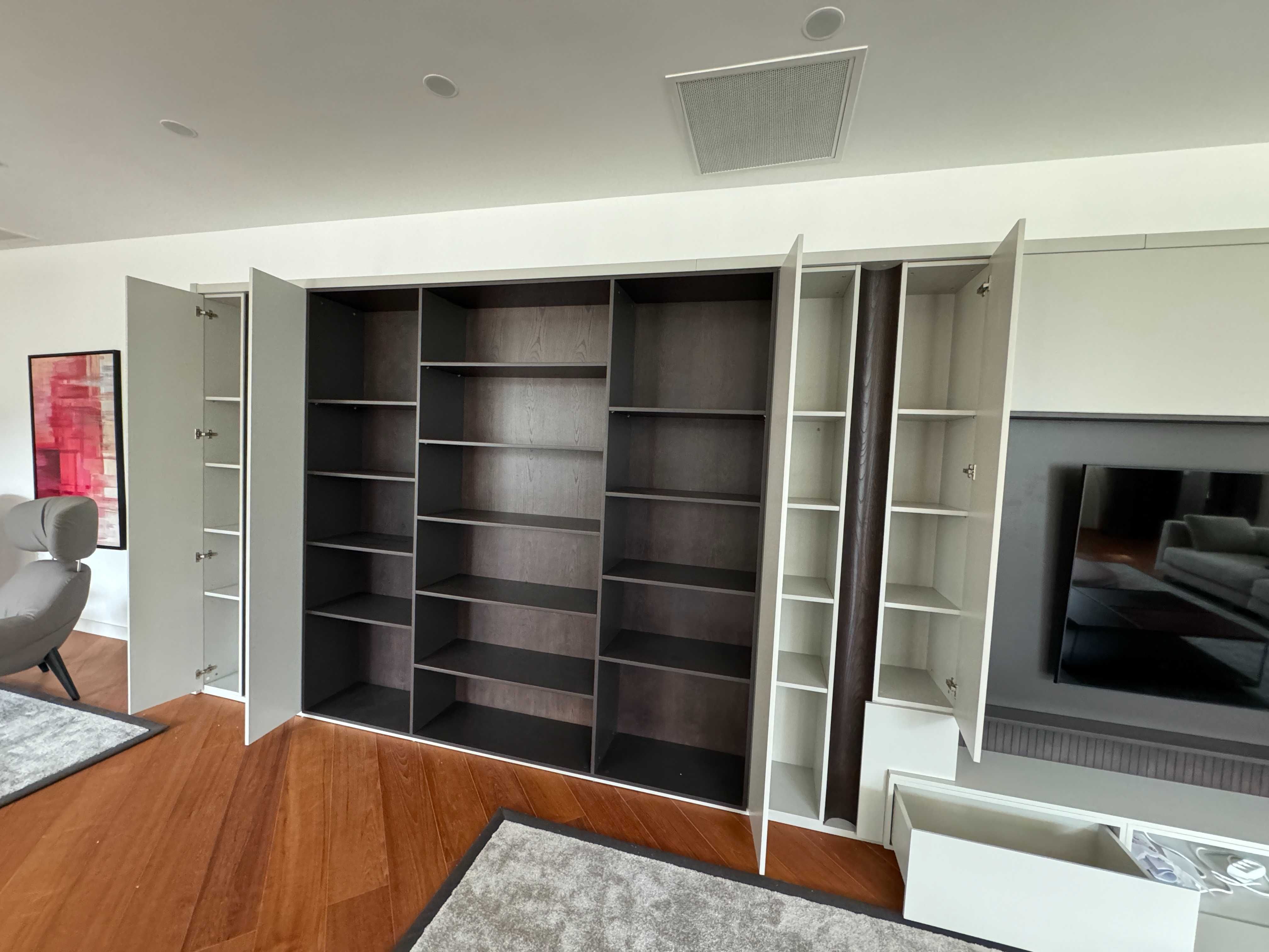 Встроенный шкаф под ТВ зону (МДФ) , серый цвет (850х240 см)