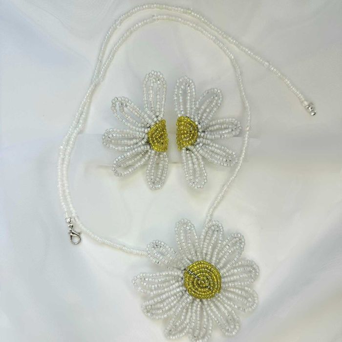 Set colier si cercei margarete