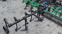 Prasitoare pe doua 2 randuri si cultivator motocultor sau tractor mic