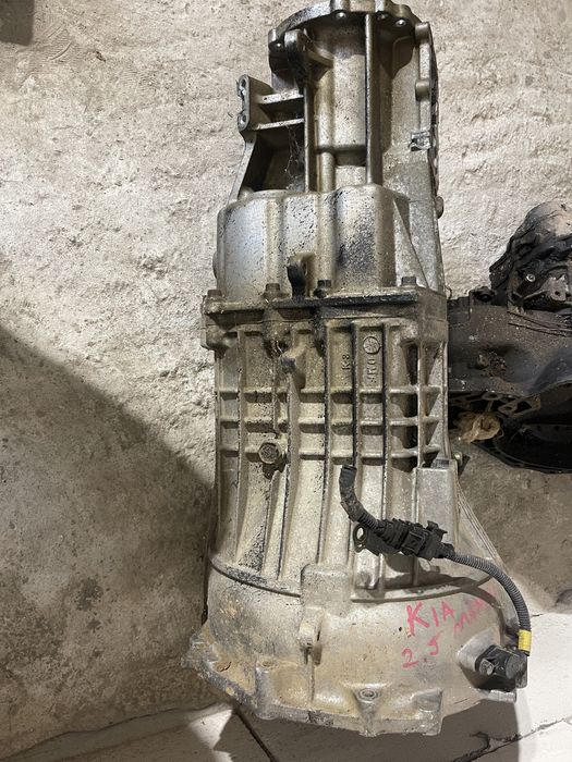 Cutie viteze Kia Sorento manuala  2.5 crdi 140 cai /d4cb / 2002-2011