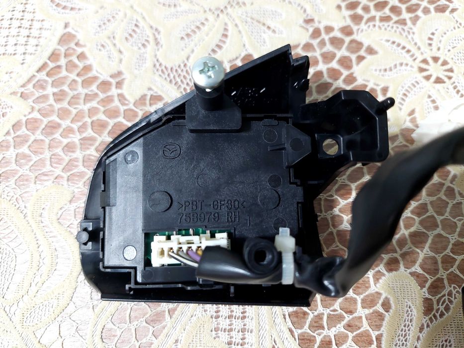 Бутони волан за Mazda 3 (BL) 2009-2013