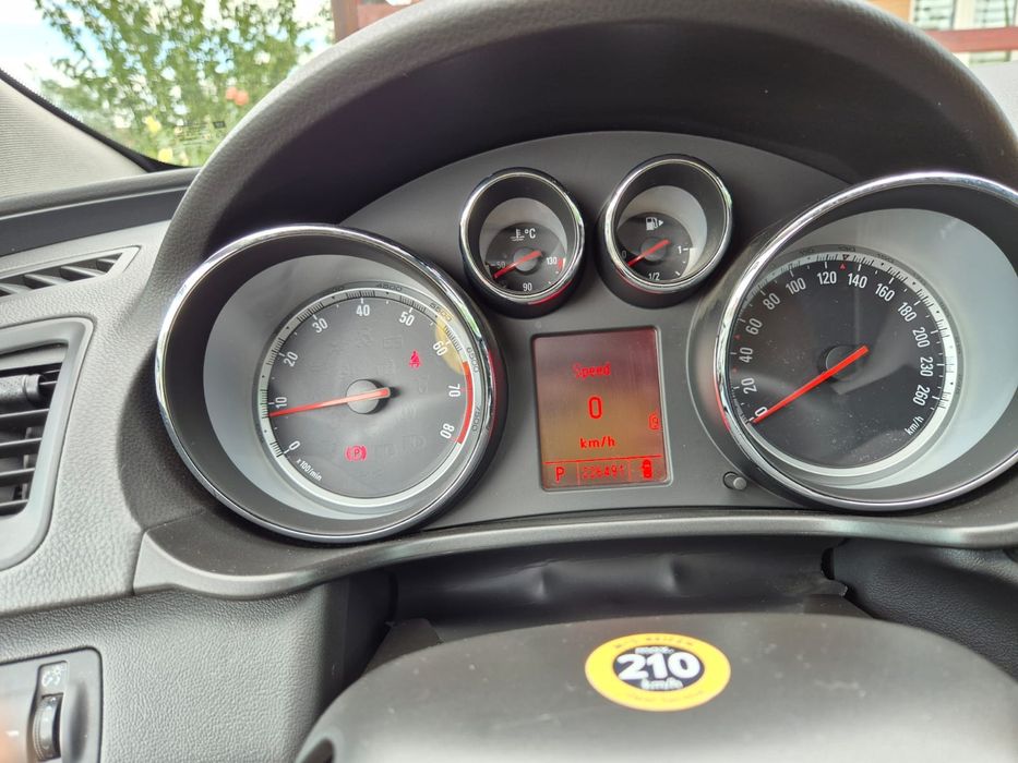 Opel insignia sport tourer